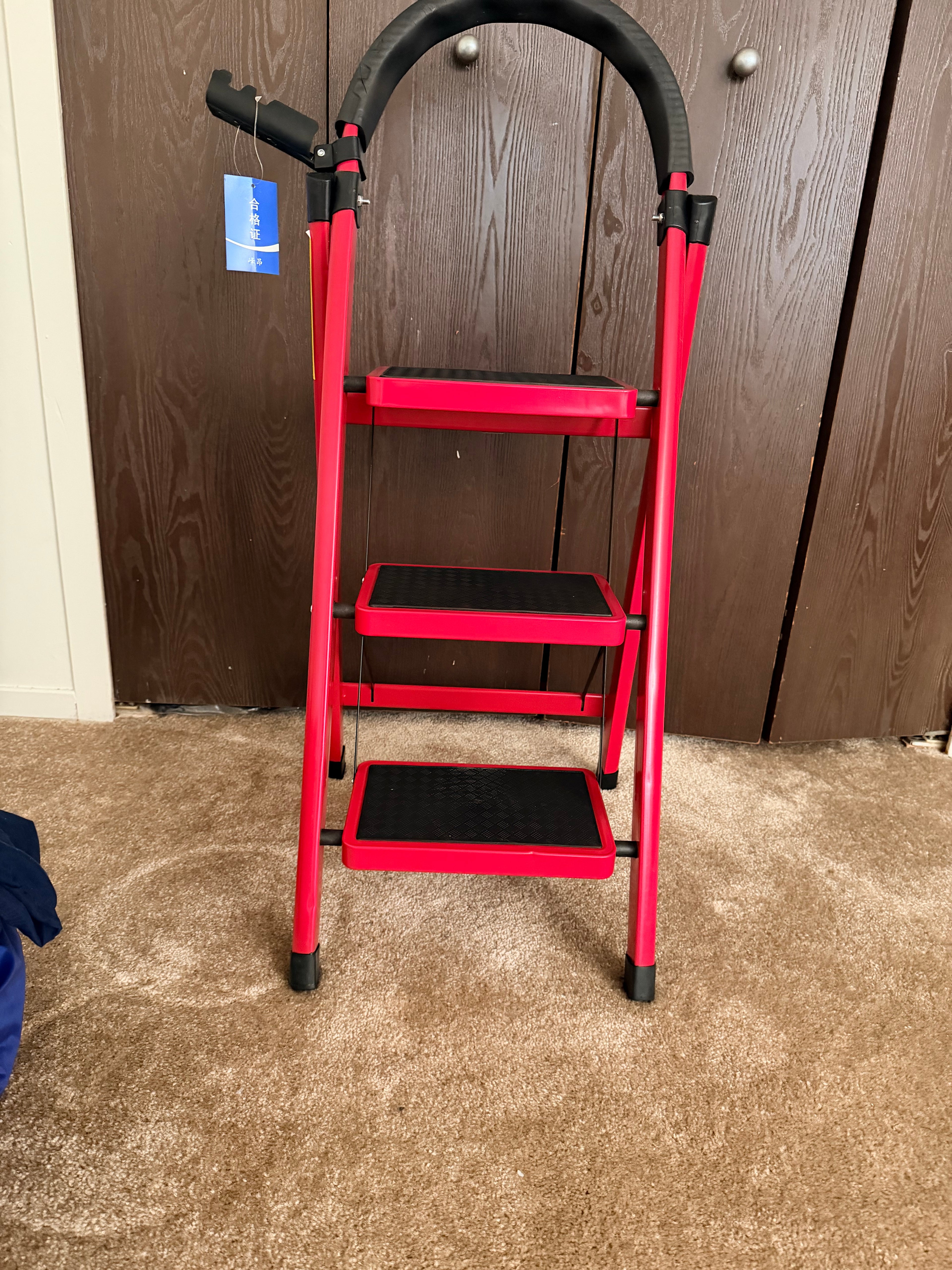 3-Step Folding Ladder-Safe, Strong & Space Saving.