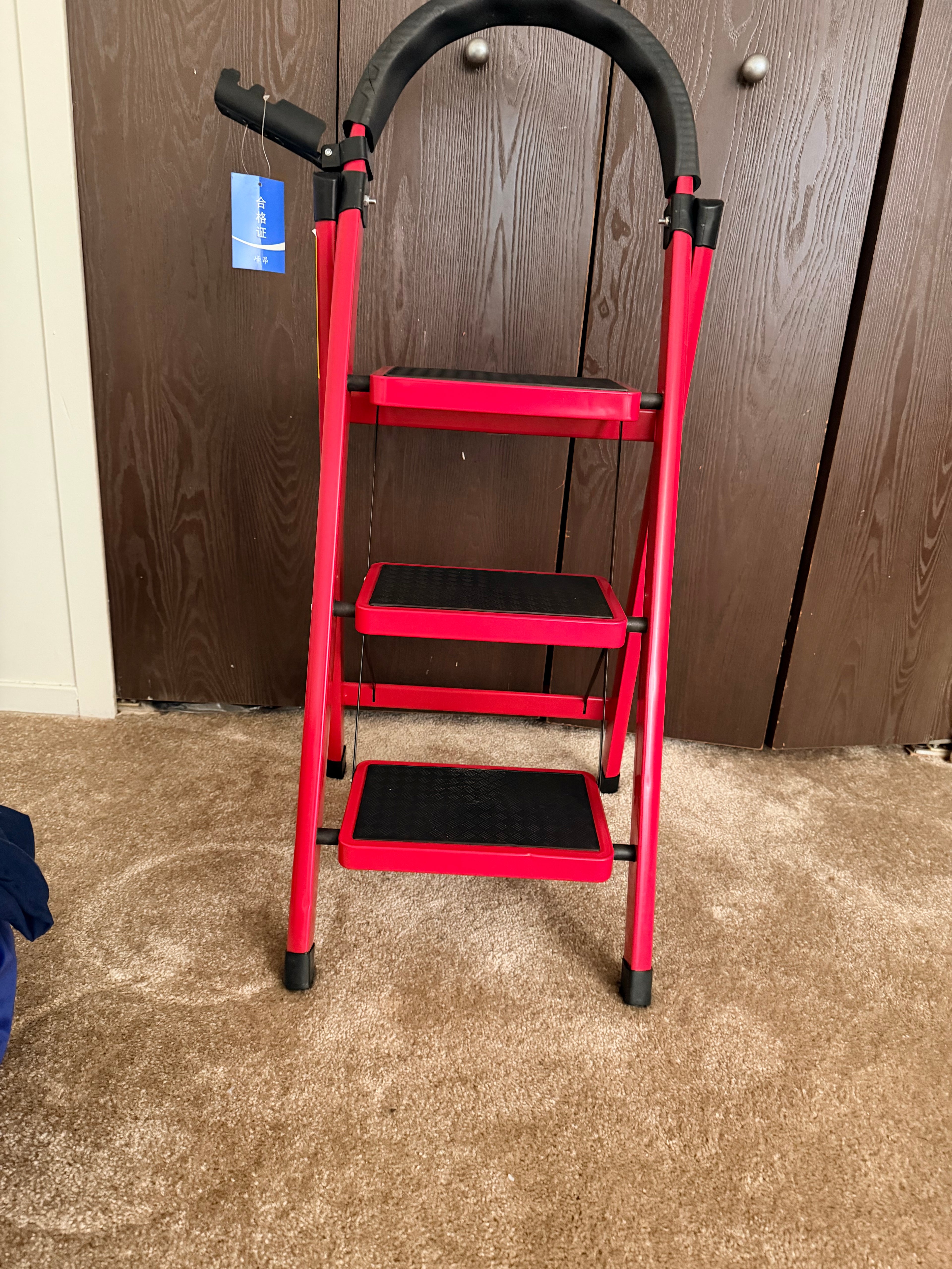 3-Step Folding Ladder-Safe, Strong & Space Saving.